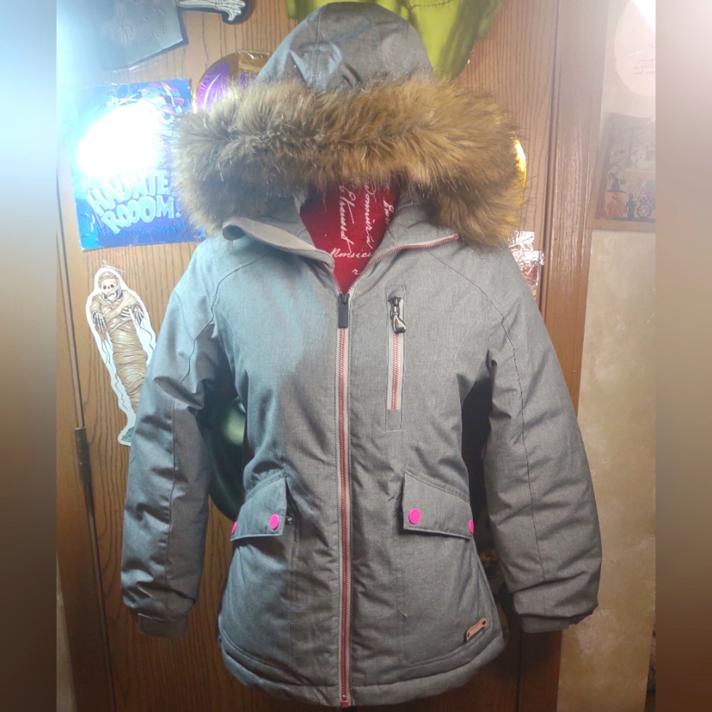 Med. PWDR Room Coat